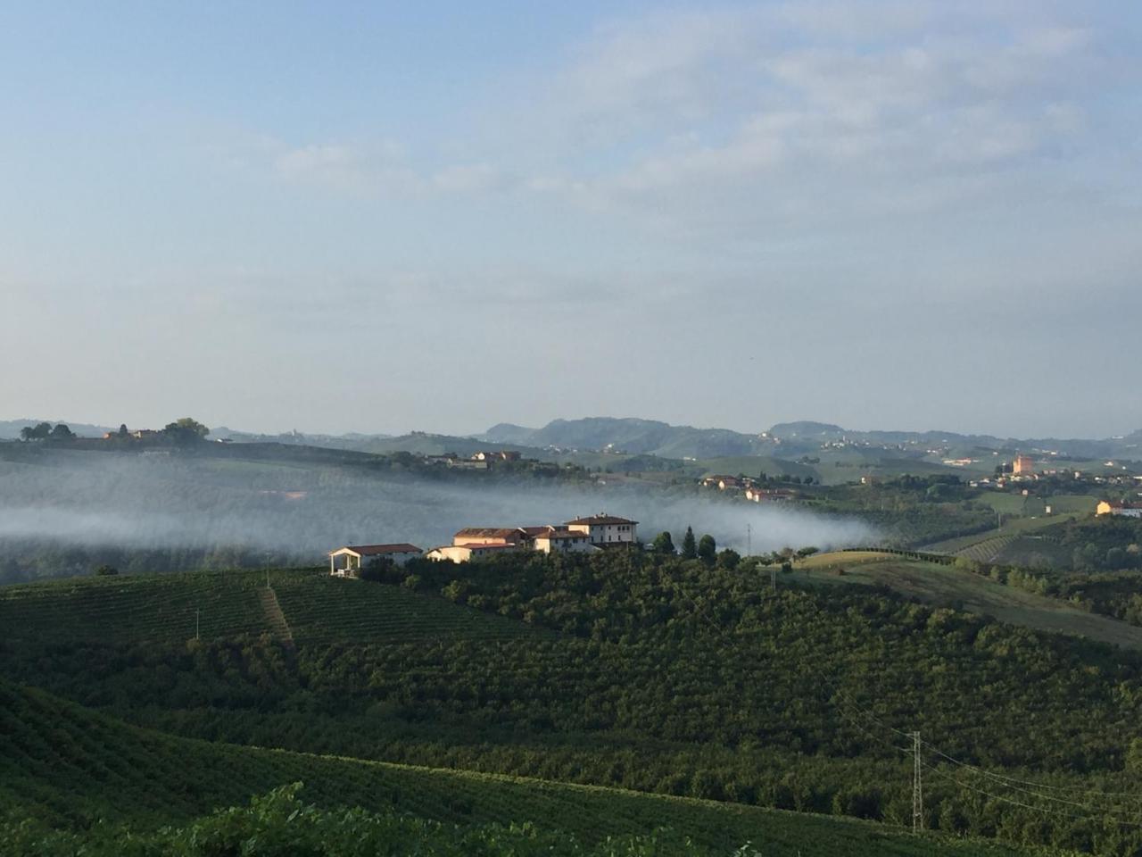 Cascina Baresane Bed & Breakfast Alba  Ngoại thất bức ảnh